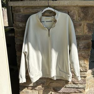 Men’s Orvis XXL quarter zip, bottom banded cream sweatshirt. Fleece lined.